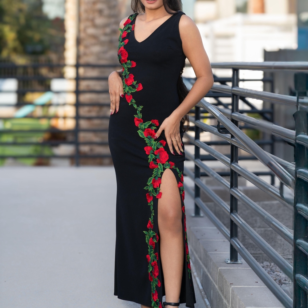 Elegant Black Floral Embroidered Dress